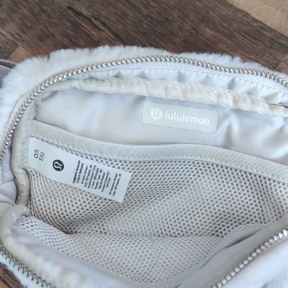 Lululemon White Furry Belt Bag - Picture 3 of 5